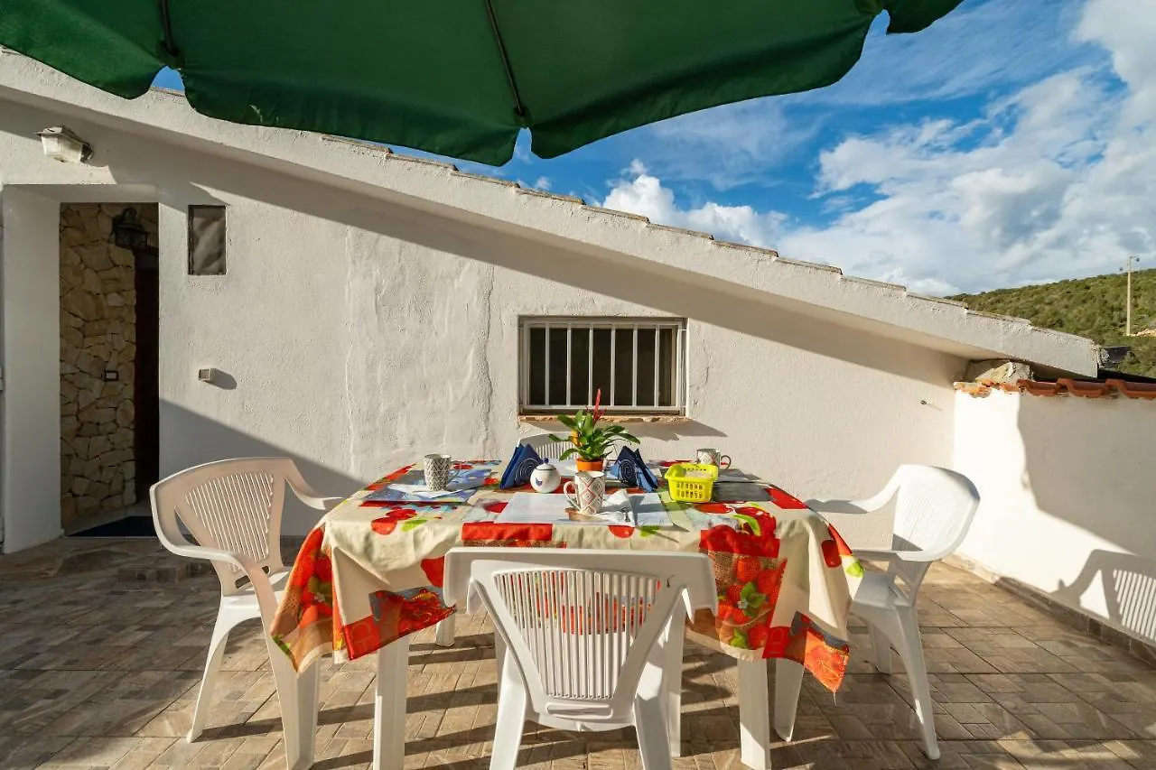 Villa Il Lentischio - Rosmarino SantʼAntìoco Ferienhaus